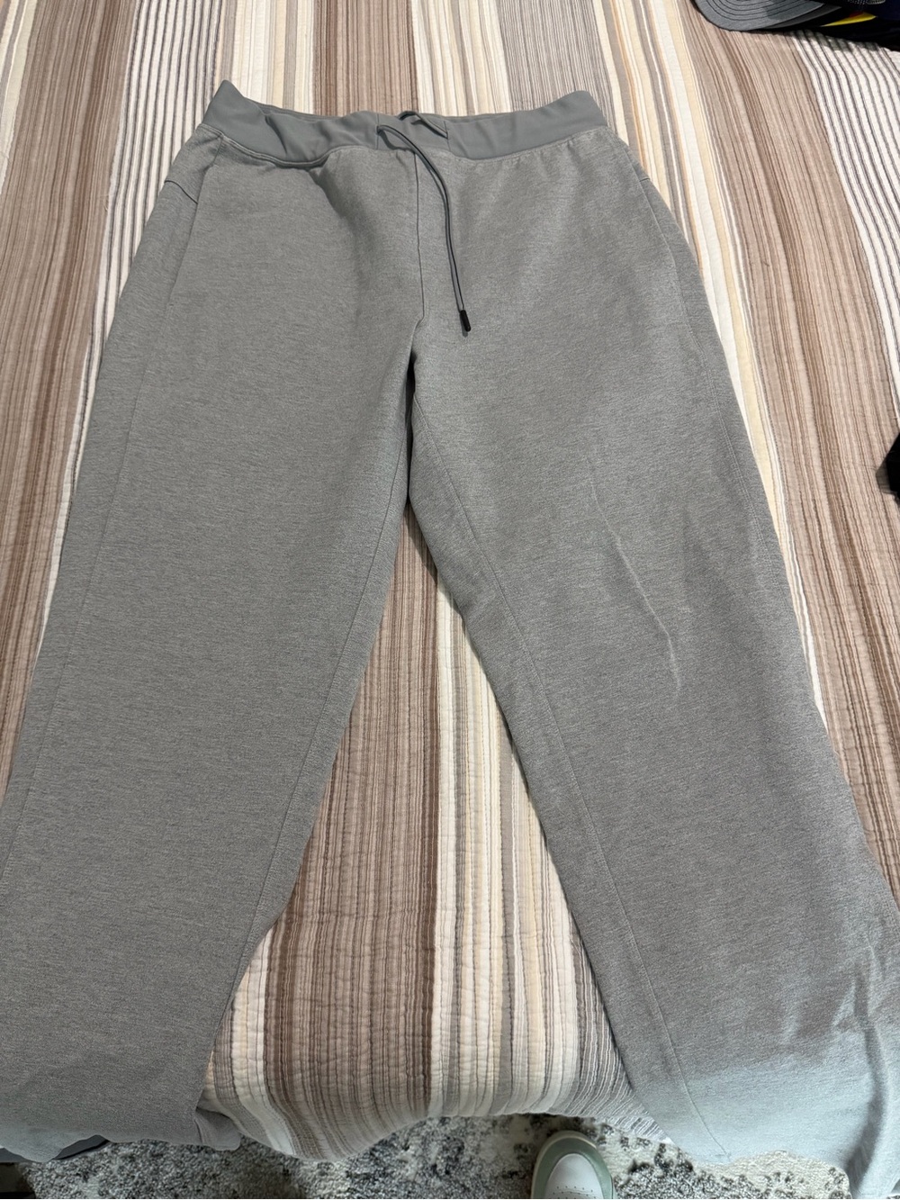 lululemon athletica Men's Heather Gray Jogger Sweatpants